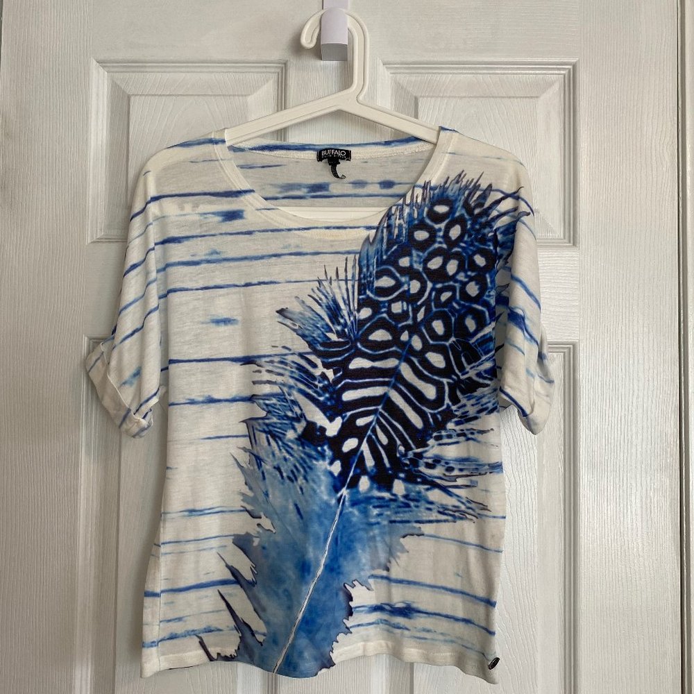 Buffalo David Bitton Blue Feather Design T-Shirt